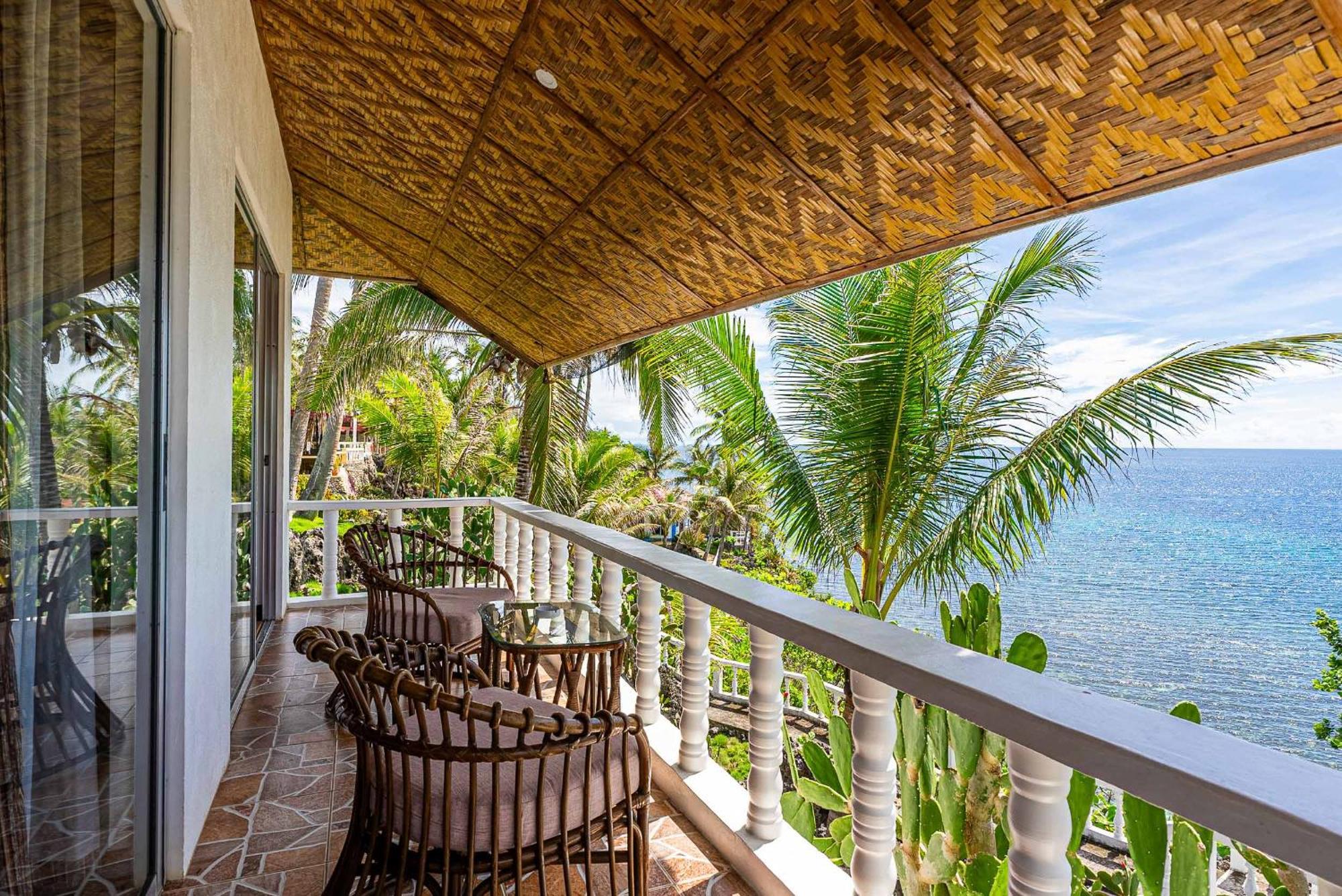 Blue Star Dive And Resort Anda  Exterior photo