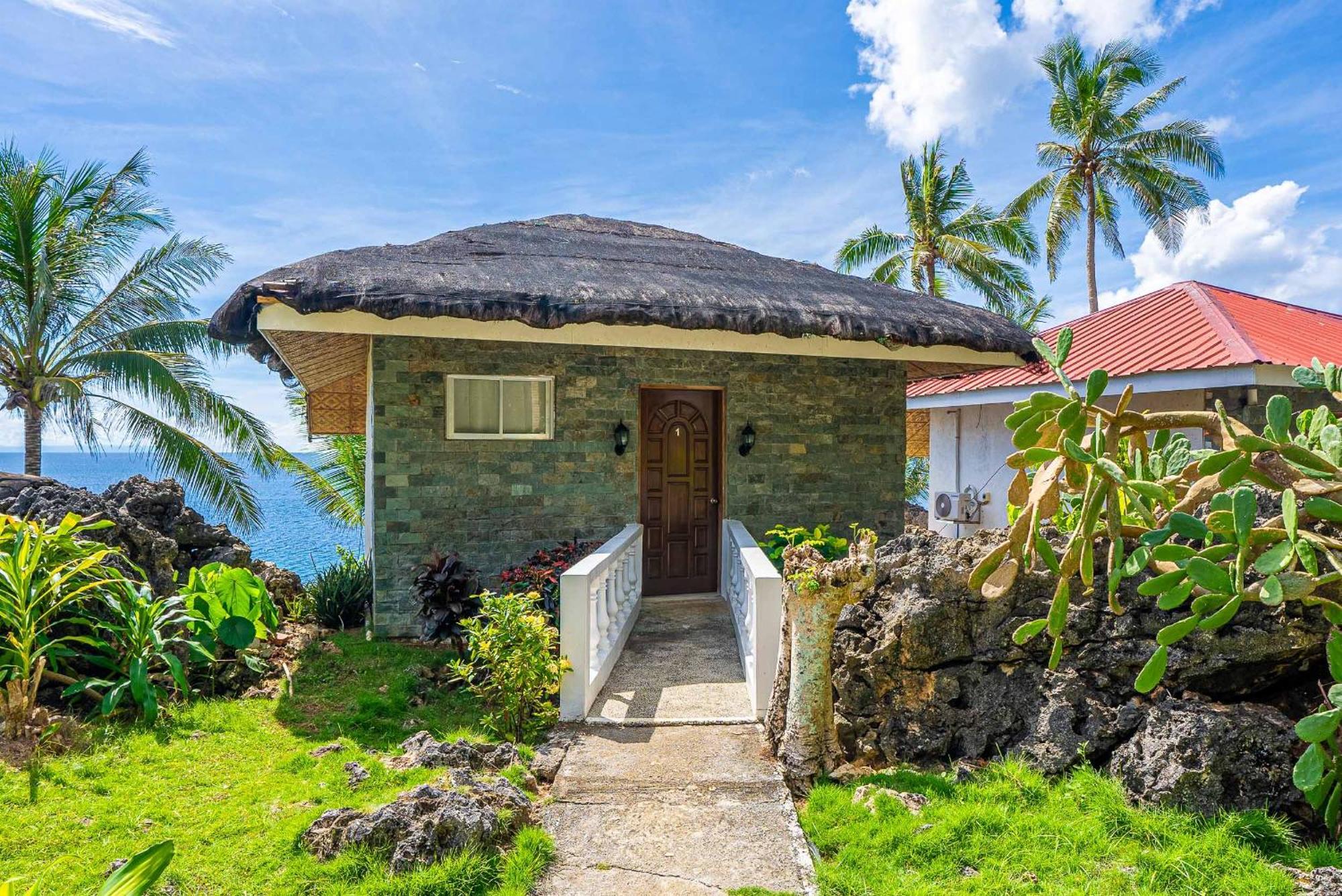 Blue Star Dive And Resort Anda  Exterior photo